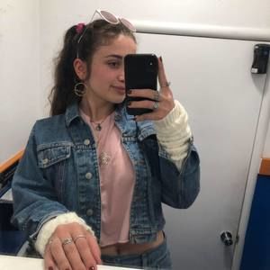 Meet your Posher, Elena